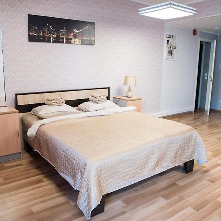 Papiniidu Studio Apartments 페르누 외부 사진